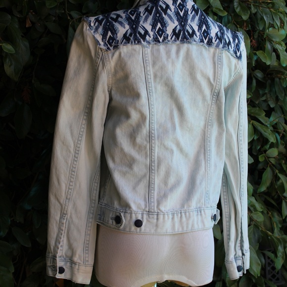 Rock & Republic Hitchhiker Denim Jacket - Picture 3 of 7